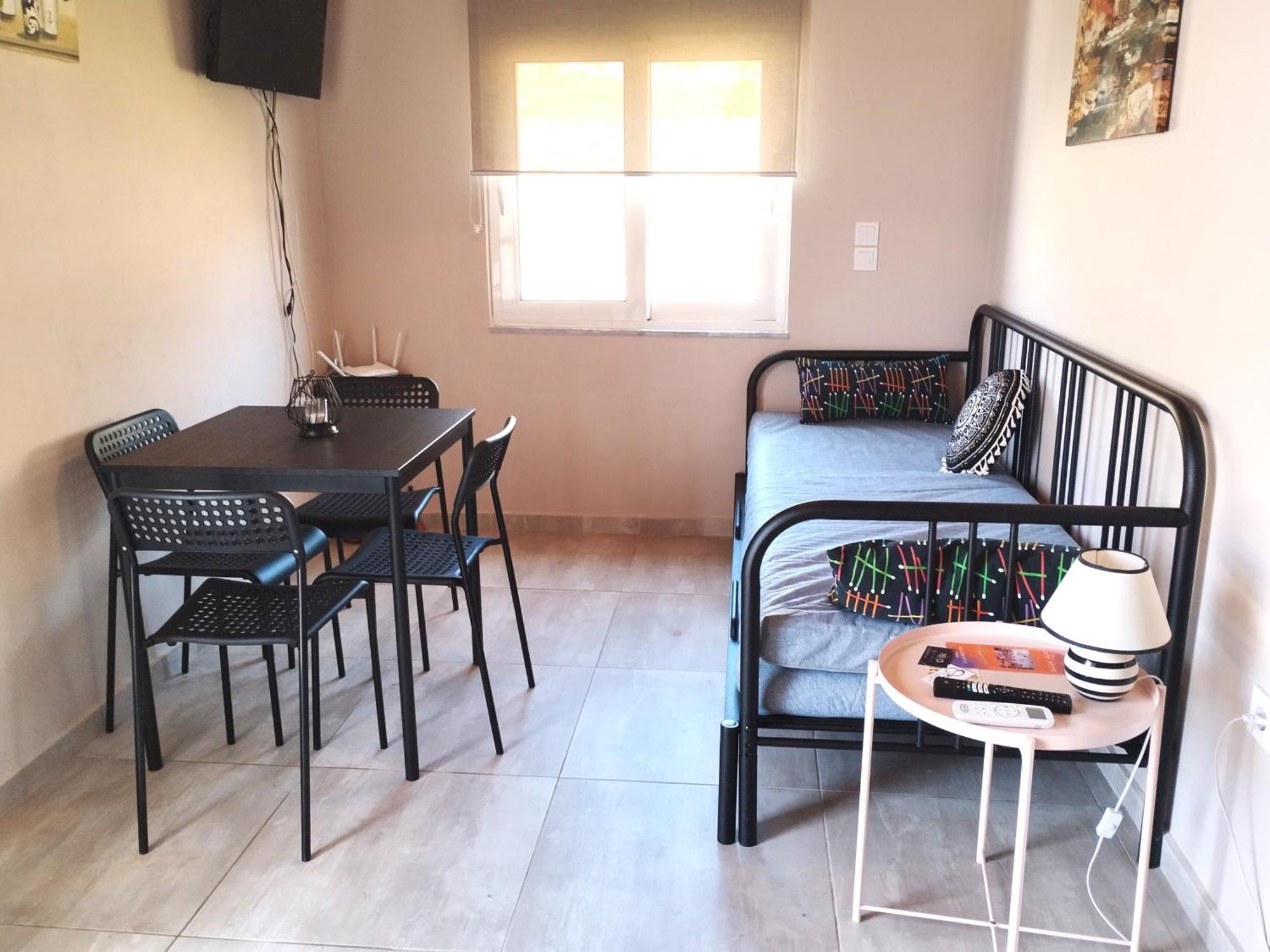 Reniza House Apartment